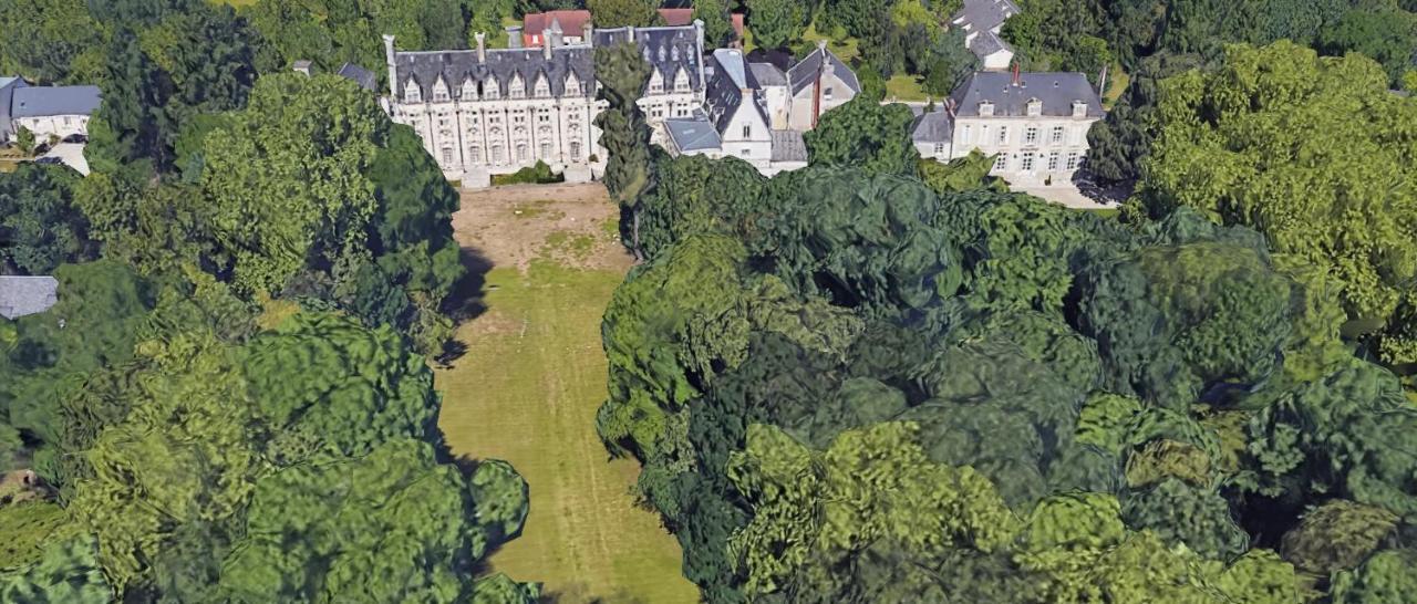 Charmant Studio Au Calme Tout Confort Dans Chateau Neo Gothique Proche Zenith Comet Orleans Parking Voiture Gratuit Wifi Haut Debit Rue Des Montees Экстерьер фото