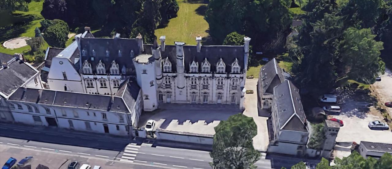 Charmant Studio Au Calme Tout Confort Dans Chateau Neo Gothique Proche Zenith Comet Orleans Parking Voiture Gratuit Wifi Haut Debit Rue Des Montees Экстерьер фото